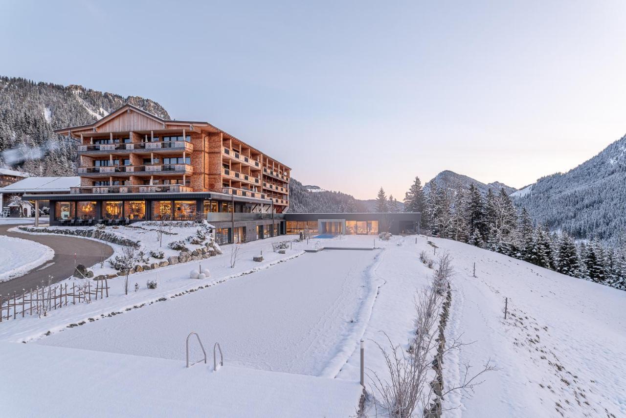Ruhehotel & Naturresort Rehbach - Adults Only Schattwald Kültér fotó