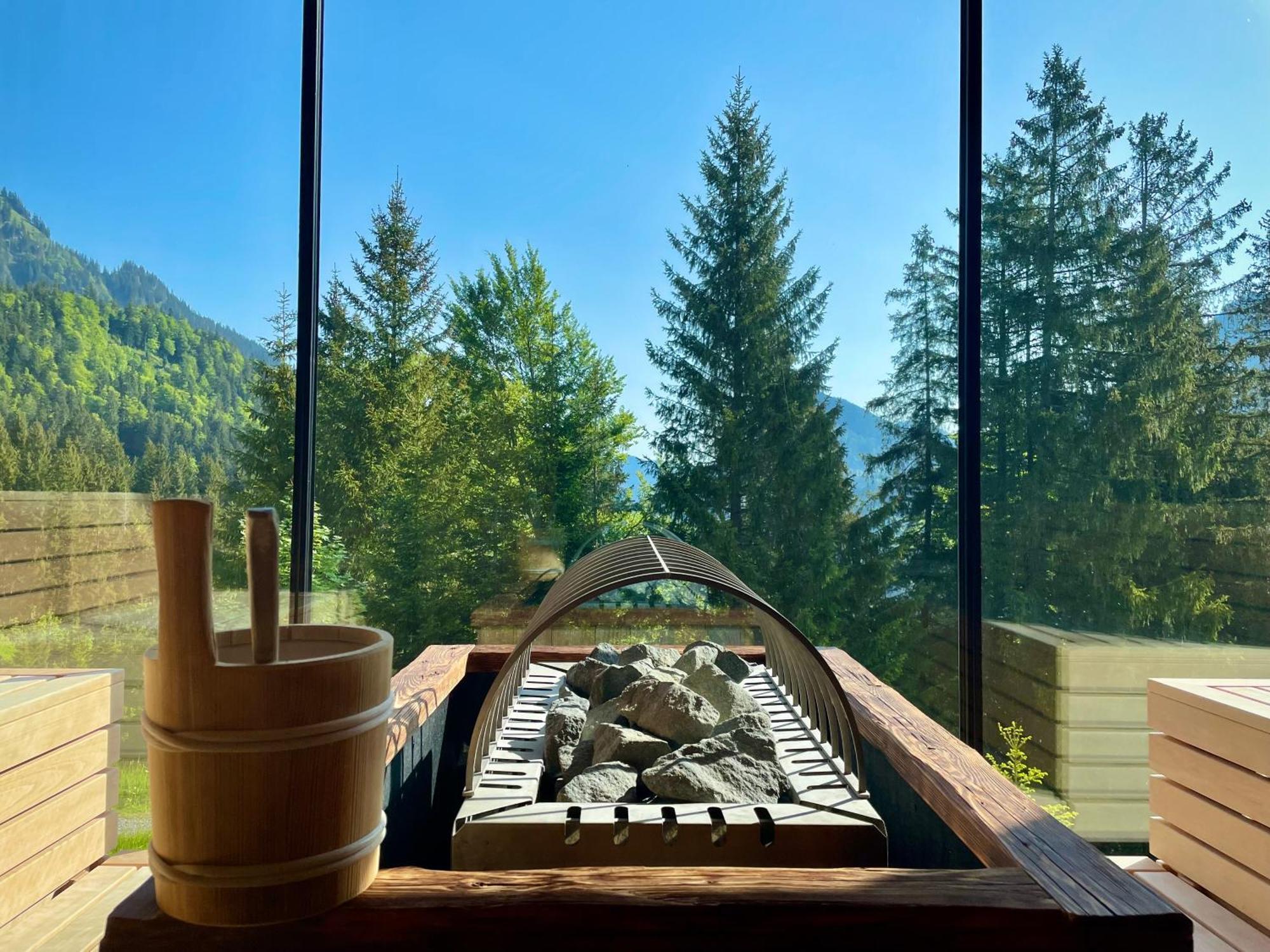 Ruhehotel & Naturresort Rehbach - Adults Only Schattwald Kültér fotó